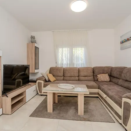 Stipanovi Dvori 3* Benkovac