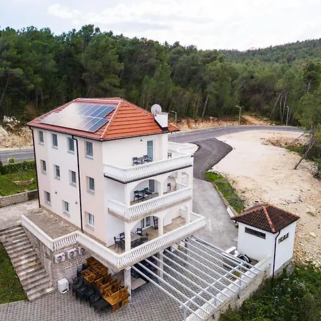 Gostinjska kuća Stipanovi Dvori