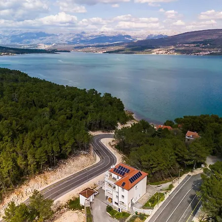 Stipanovi Dvori *